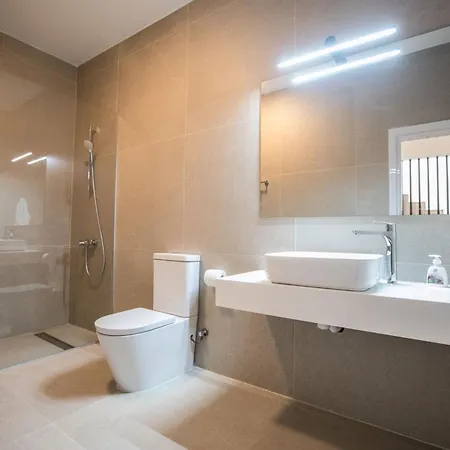 Casa vacanze Geraeumige Mit Grossem Garten Und Pool *